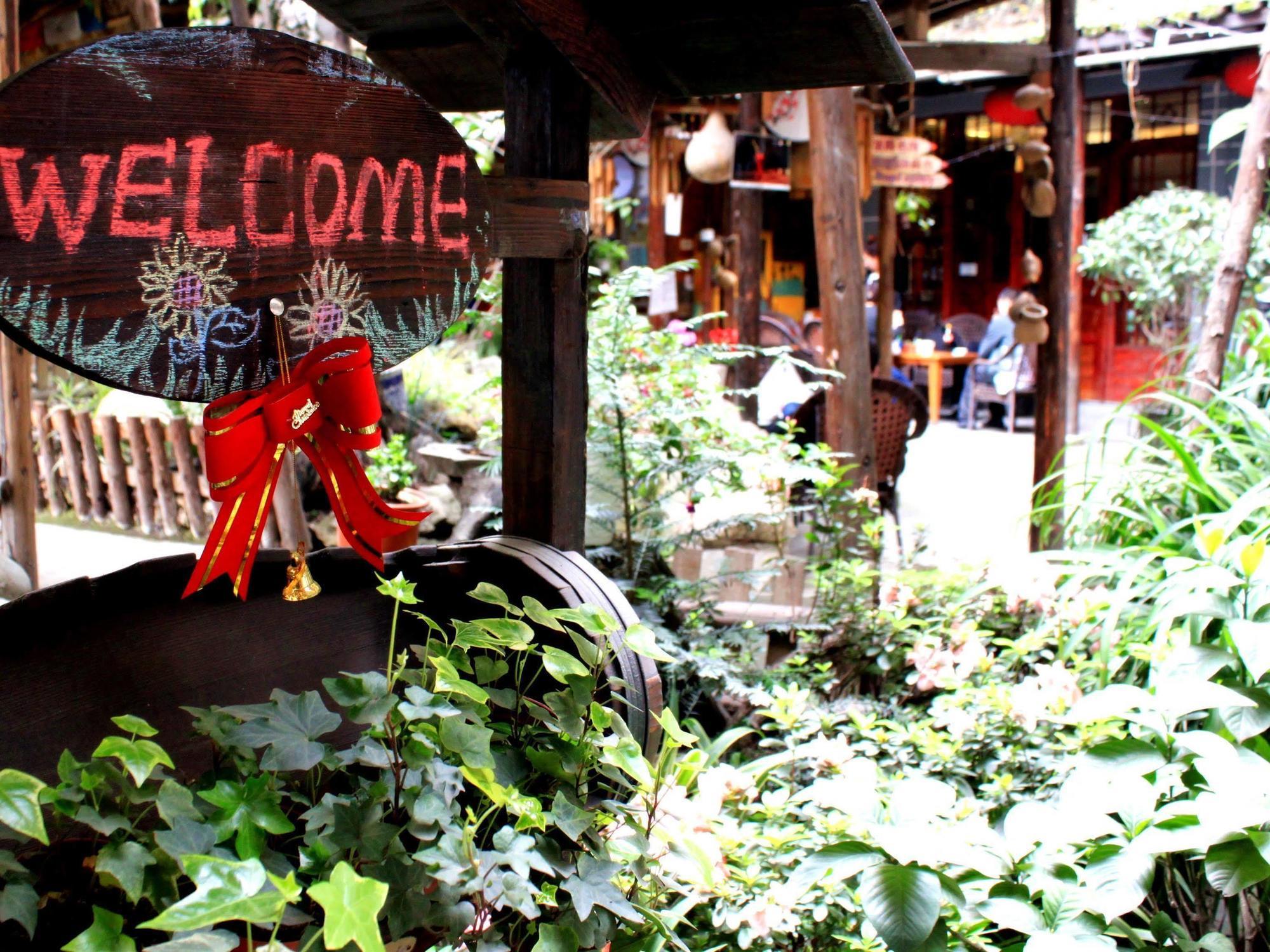 Hello Chengdu International Youth Hostel Exterior foto
